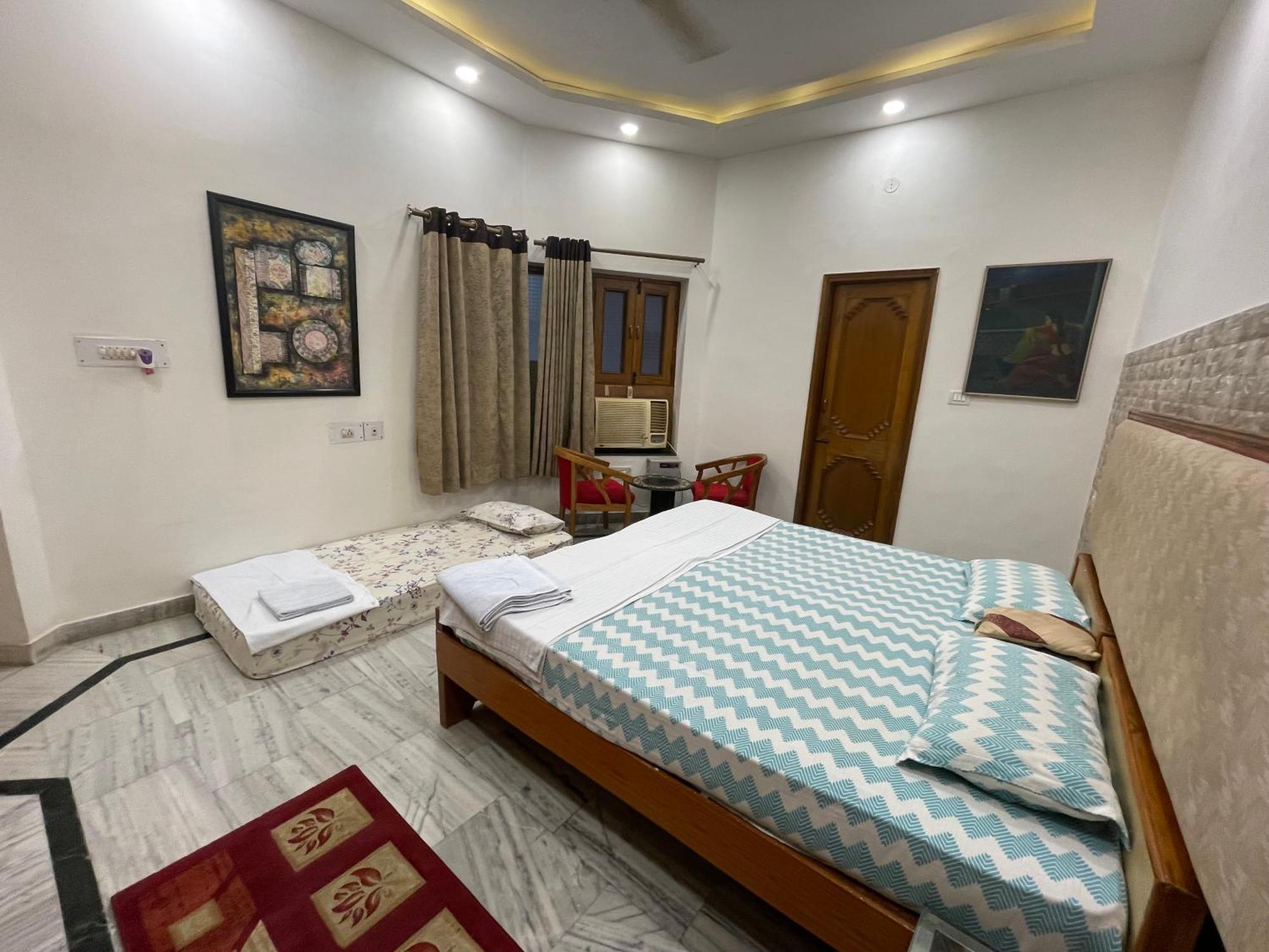 N Homestay Agra Tajganj Luaran gambar