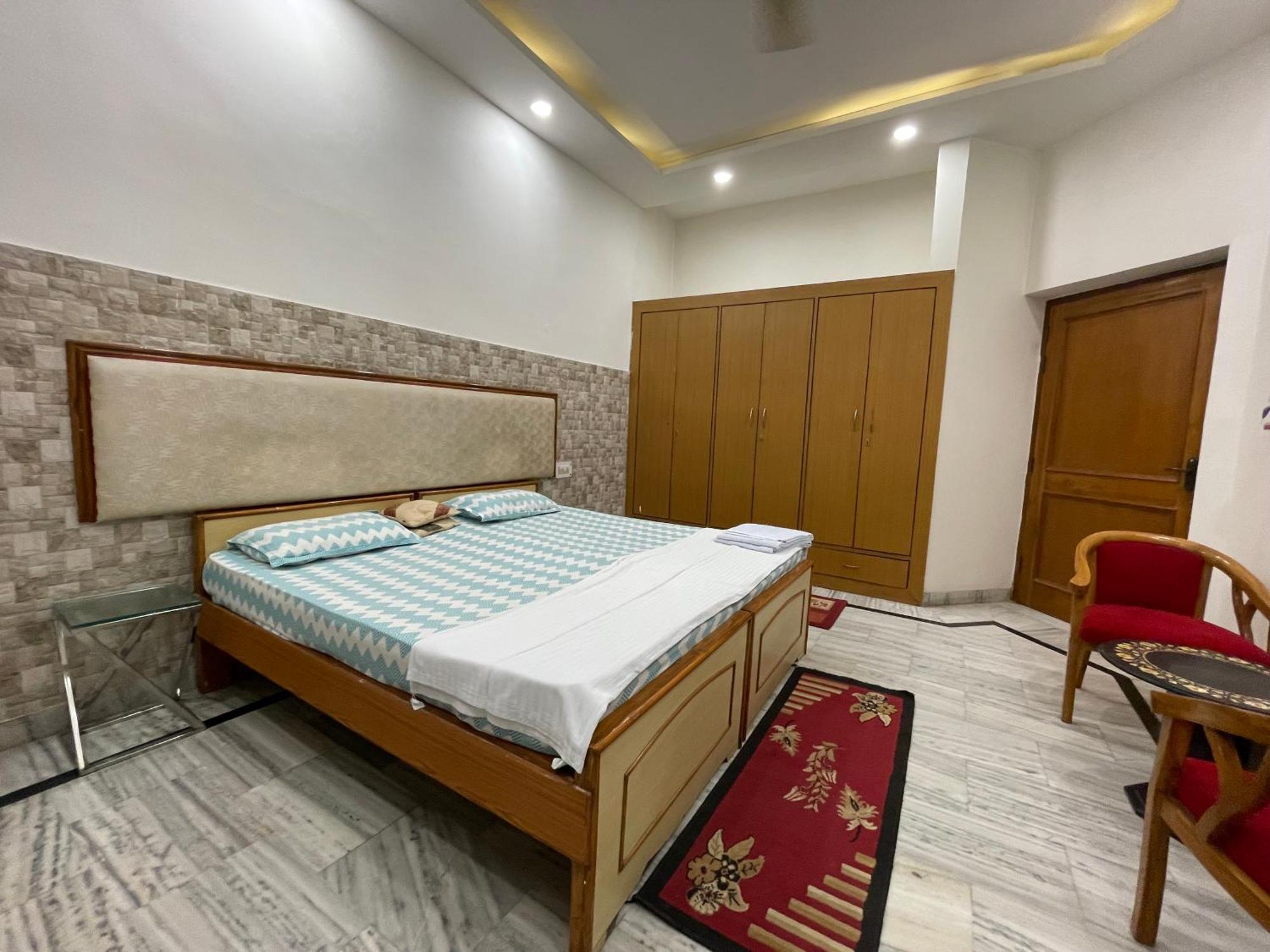 N Homestay Agra Tajganj Luaran gambar