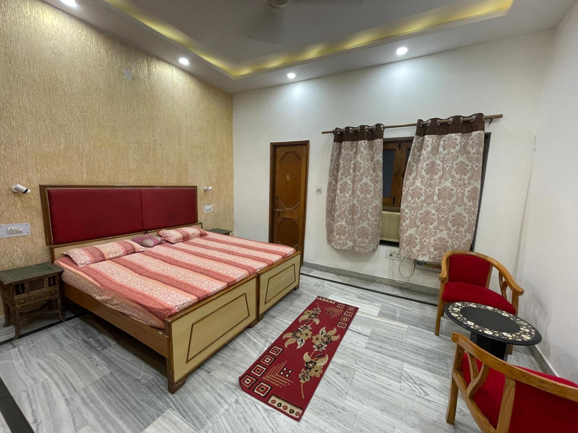 N Homestay Agra Tajganj Luaran gambar