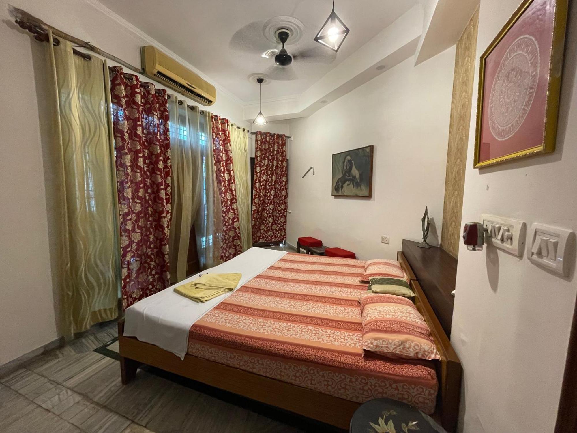 N Homestay Agra Tajganj Luaran gambar
